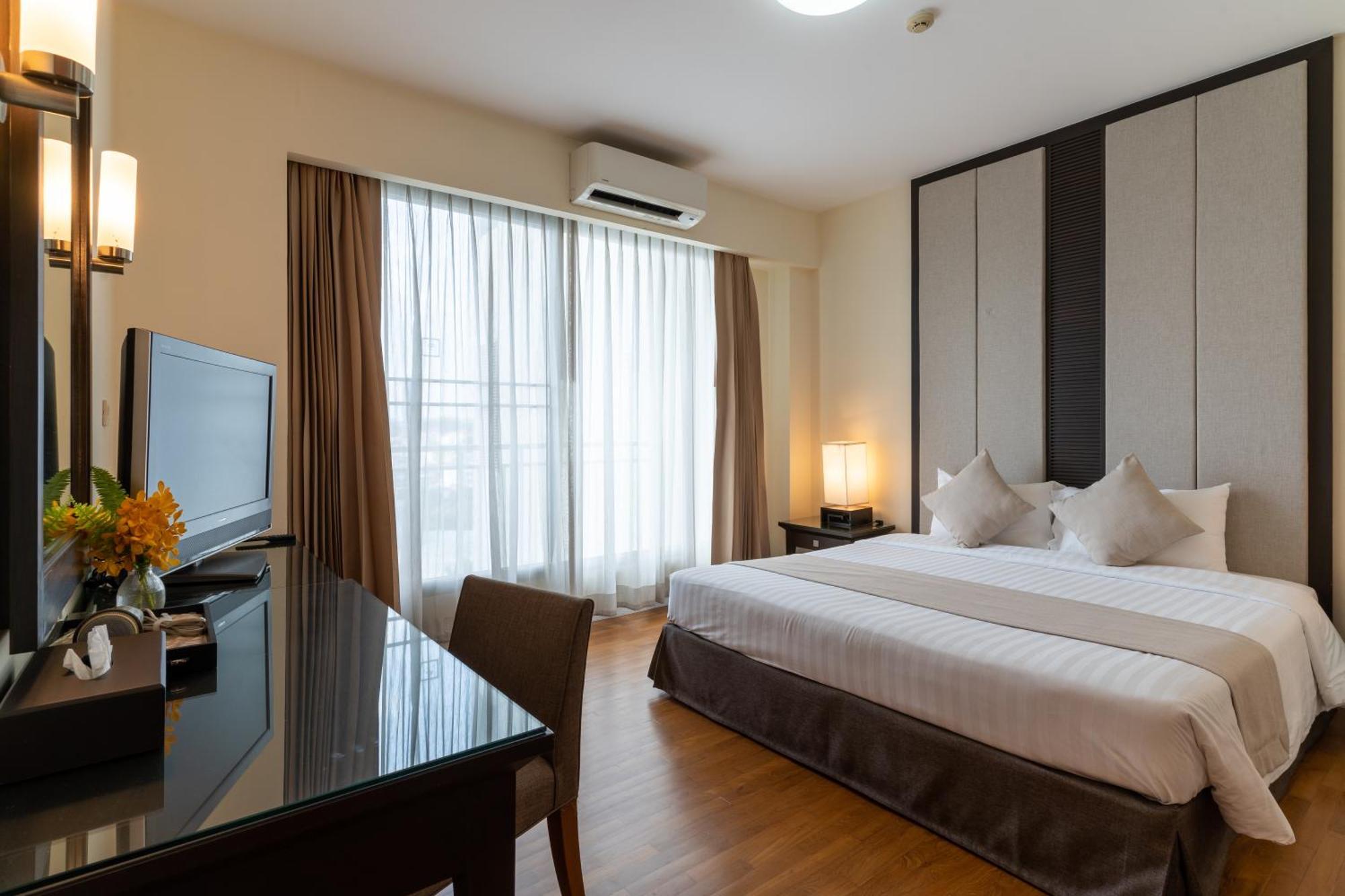 Cape Racha Hotel Си Рача Екстериор снимка