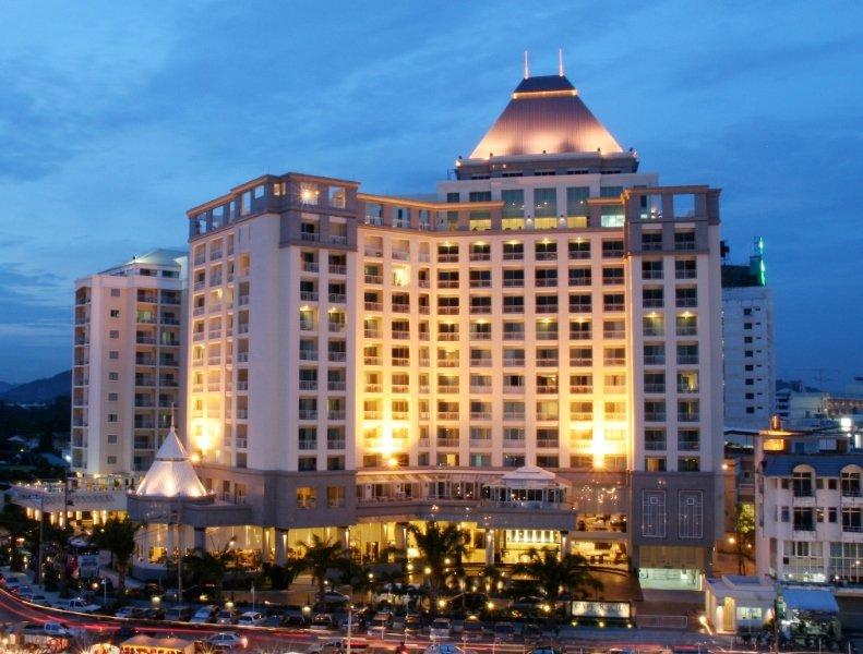 Cape Racha Hotel Си Рача Екстериор снимка